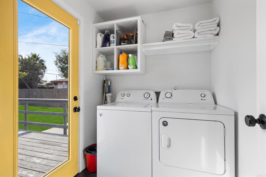 4338 33 Rd Place Property Photo 14