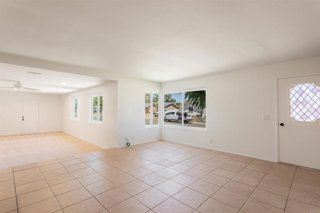 8644 Avenida Marco Property Photo 7