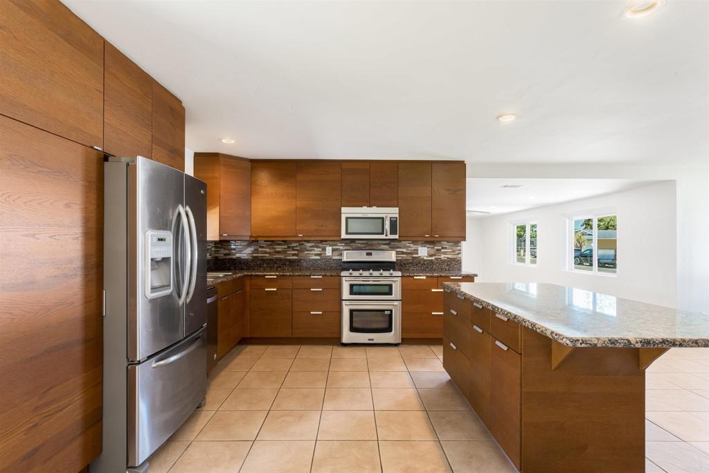 8644 Avenida Marco Property Photo 10