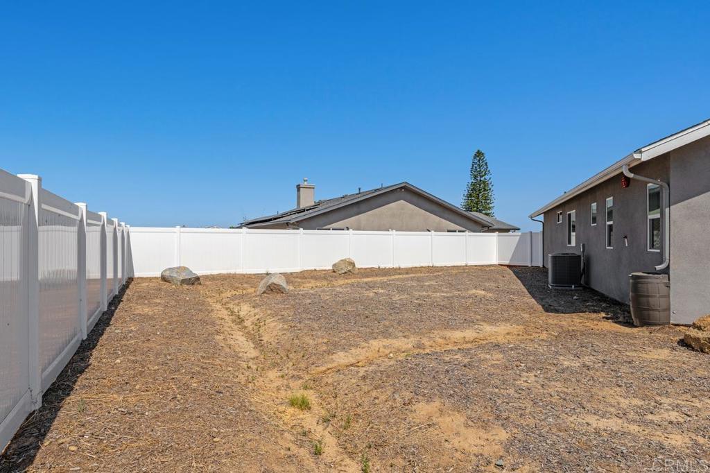1617 Mauzy Way Property Photo 26
