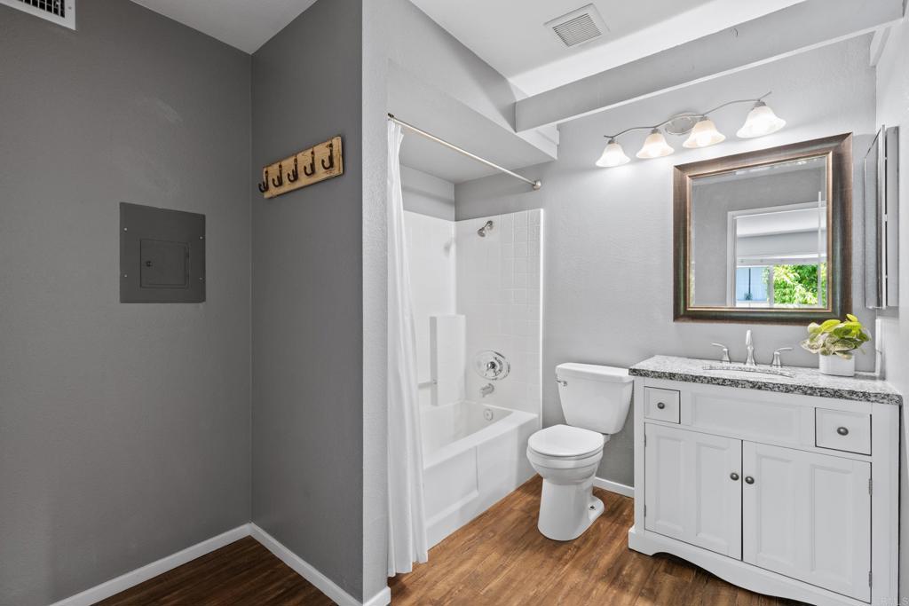 9872 Shirley Gardens Drive 4 Property Photo 23