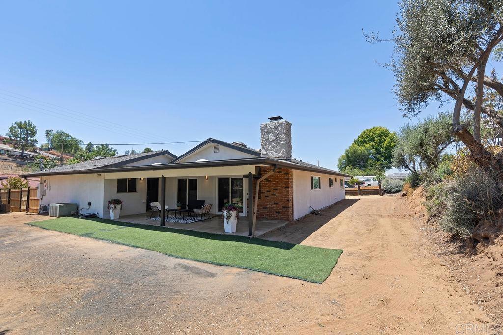 12172 Gay Rio Drive Property Photo 27