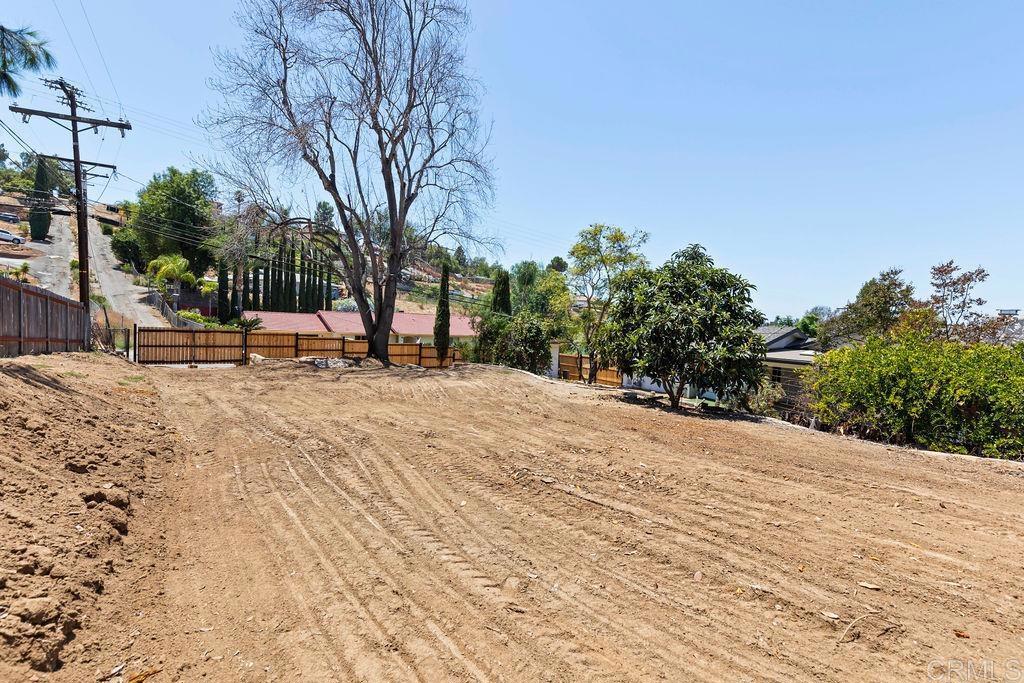 12172 Gay Rio Drive Property Photo 33