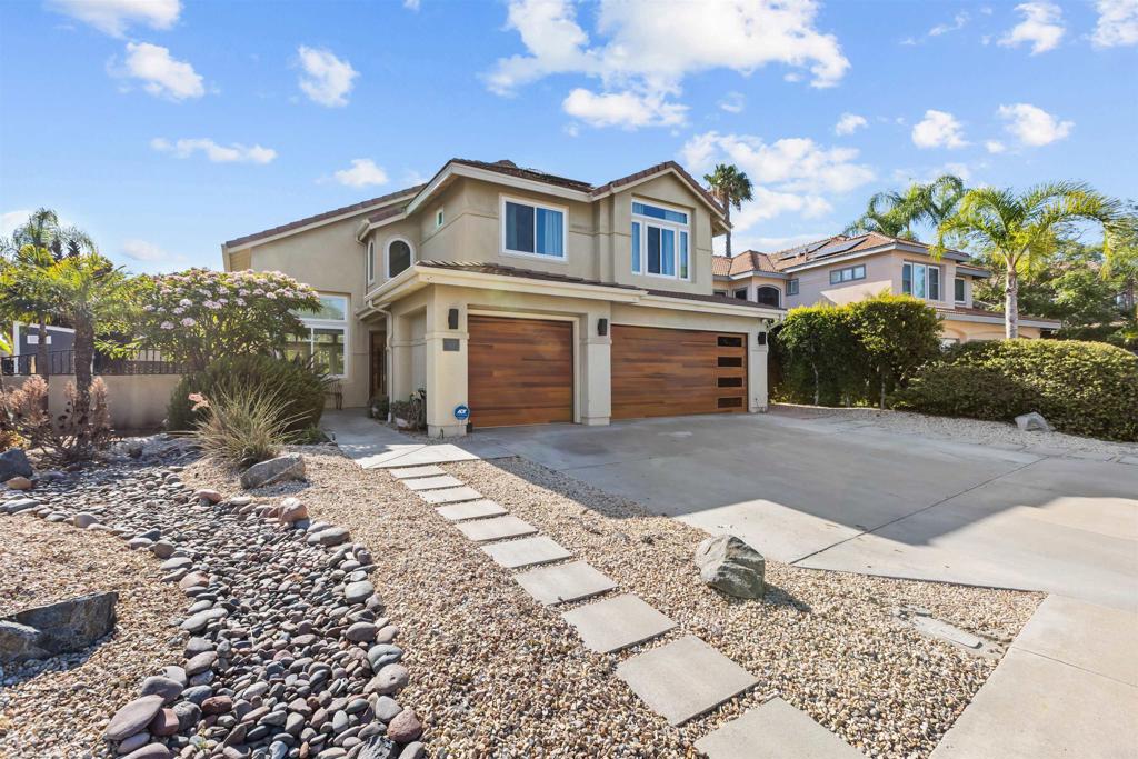 522 Bayona Loop Property Photo 3