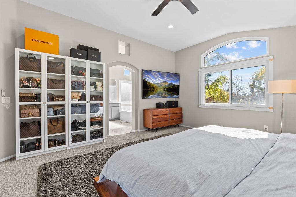 522 Bayona Loop Property Photo 36