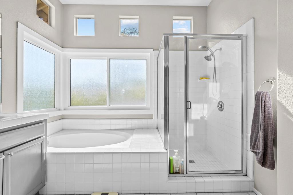 522 Bayona Loop Property Photo 38