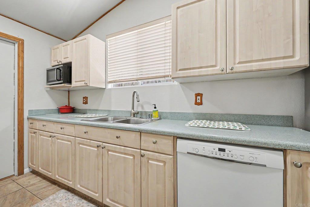 8461 Hudson Drive Property Photo 17