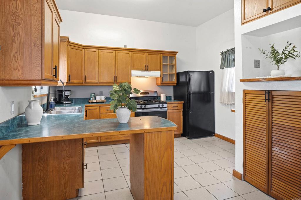 246 Elm Avenue Property Photo 6