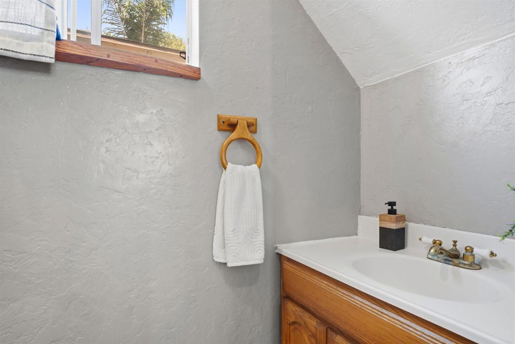 246 Elm Avenue Property Photo 48