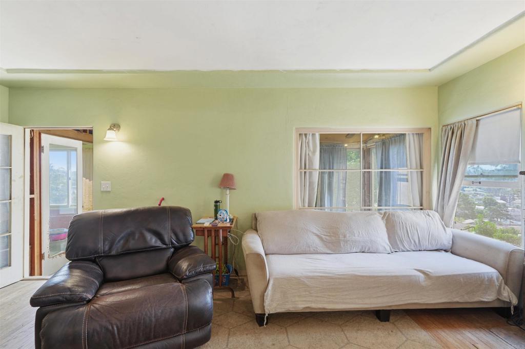 11825 Taia Ln Property Photo 4