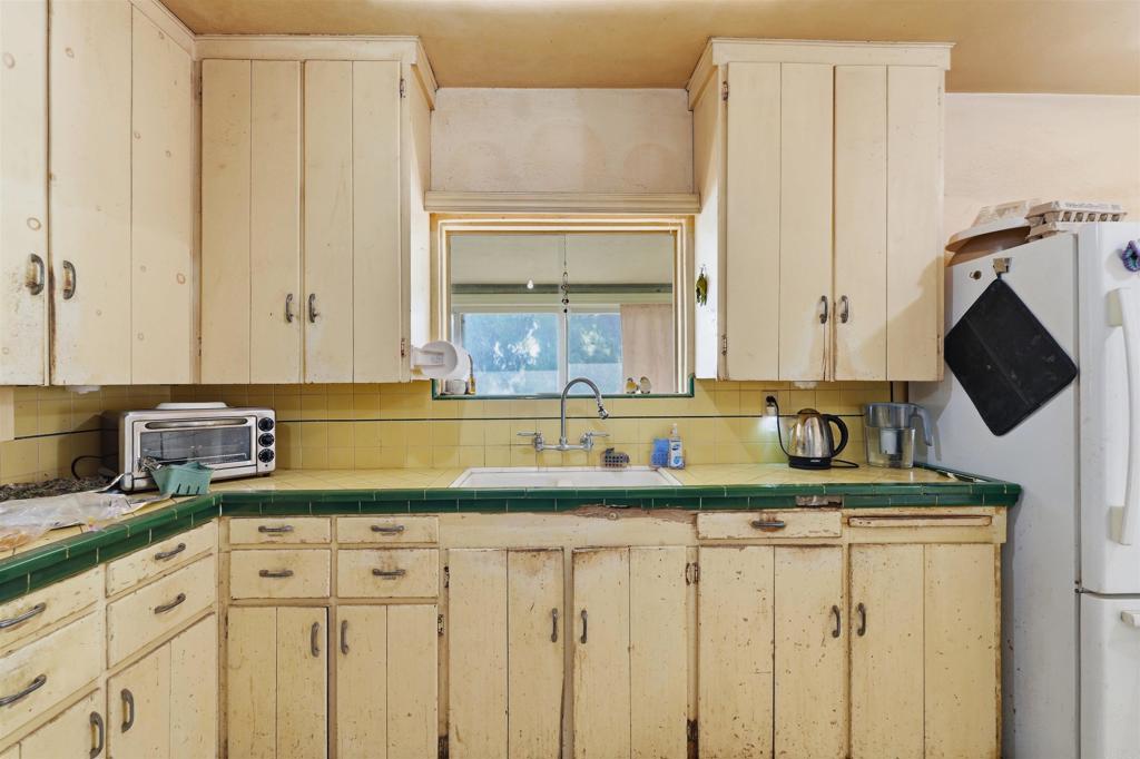 11825 Taia Ln Property Photo 9
