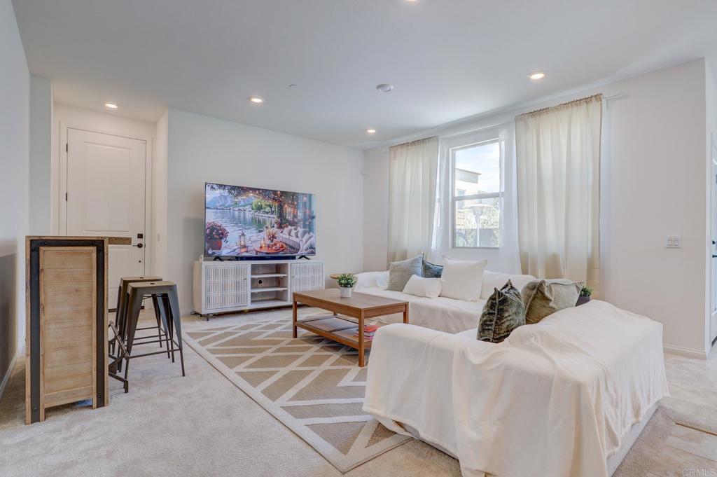 2277 Trevi Circle Property Photo 8