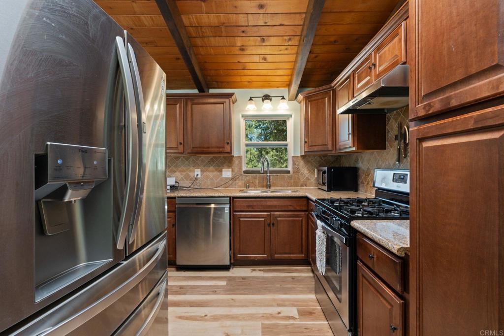 4722 Park Ln Property Photo 8