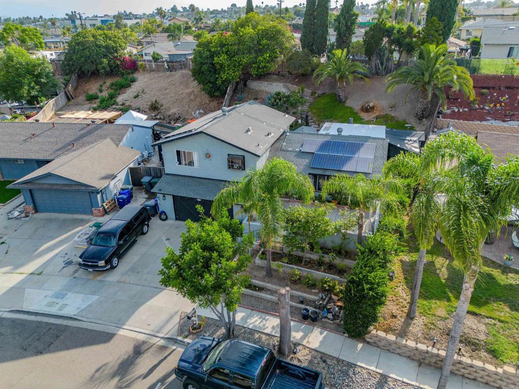 1650 Lisa Avenue Property Photo 3