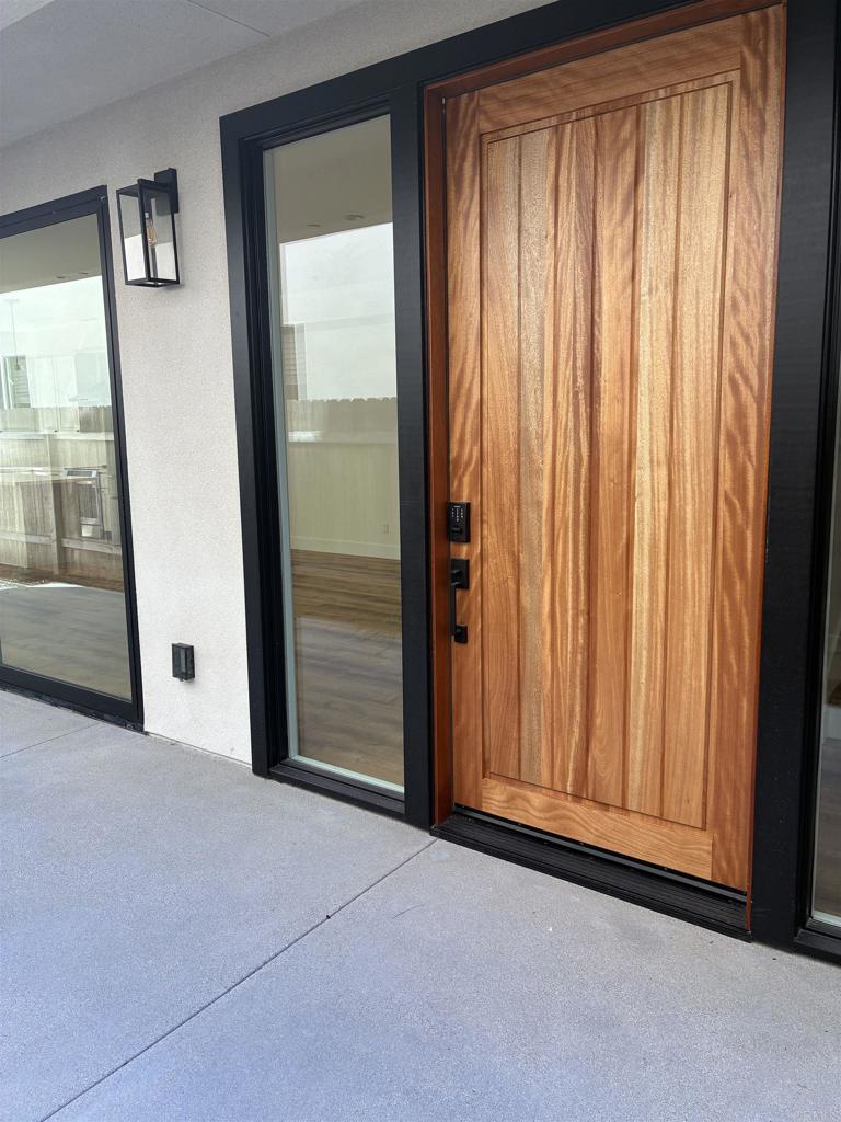 245 Dahlia Avenue Property Photo 4