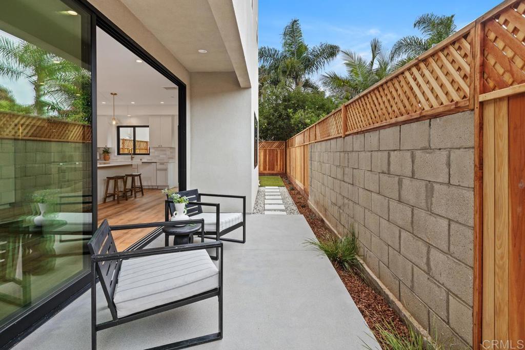 245 Dahlia Avenue Property Photo 9