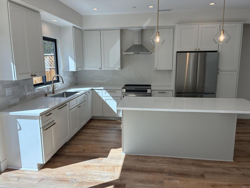 245 Dahlia Avenue Property Photo 14