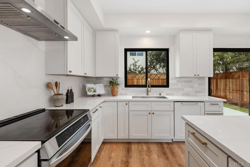 245 Dahlia Avenue Property Photo 16