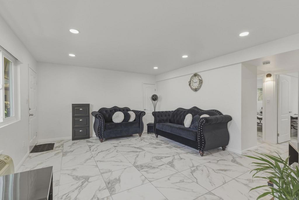 505 E Madison Ave 76 Property Photo 1