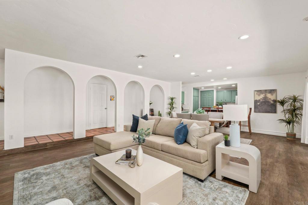 510 Burgasia Path Property Photo 7