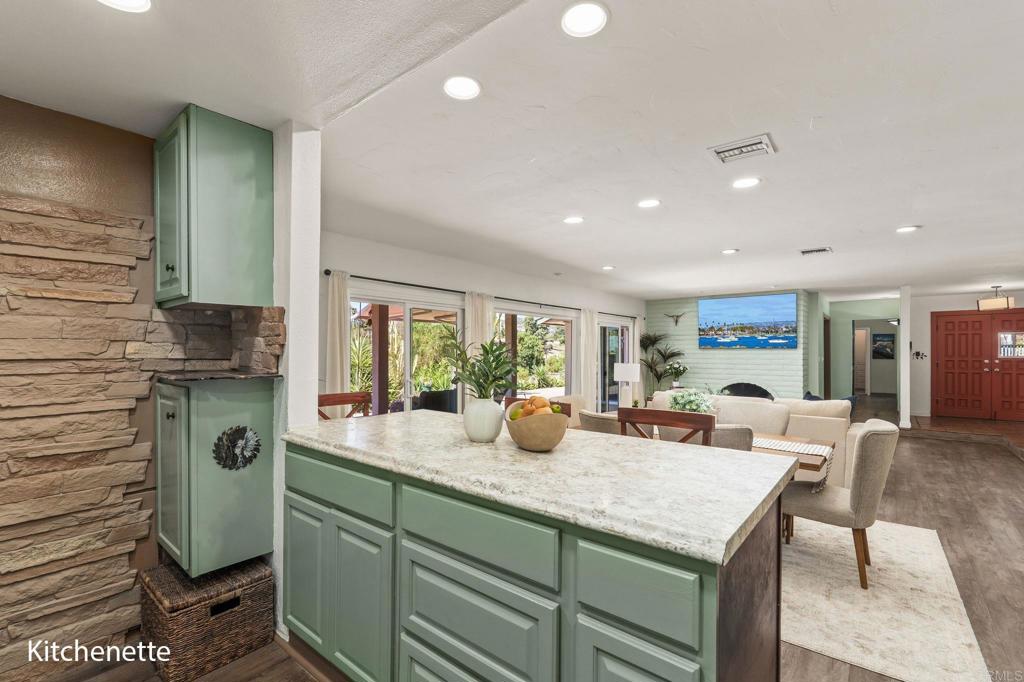510 Burgasia Path Property Photo 8