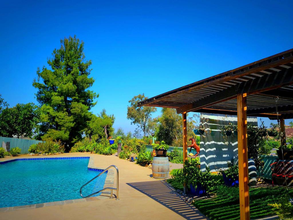 510 Burgasia Path Property Photo 32
