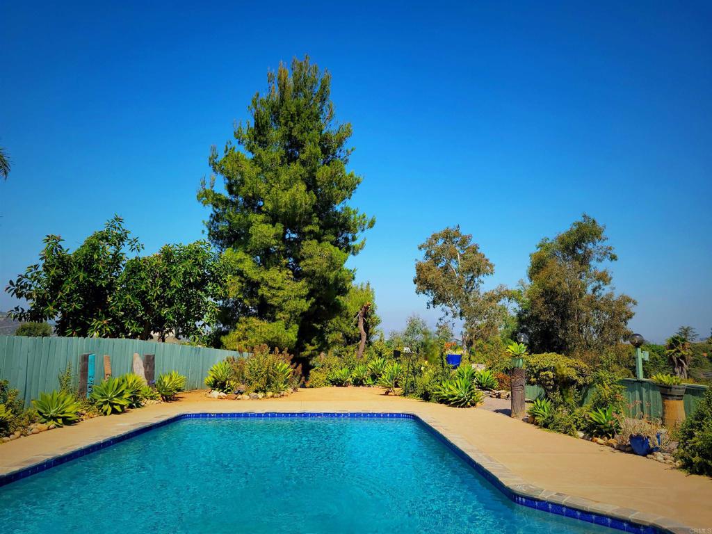 510 Burgasia Path Property Photo 33