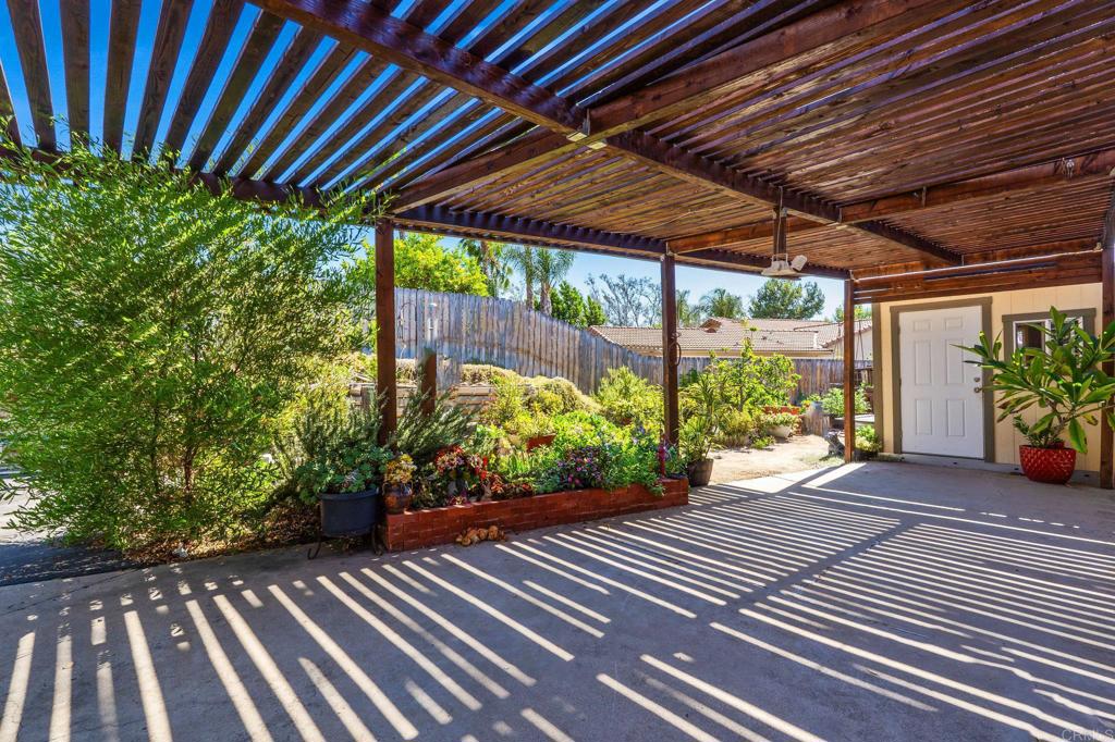 510 Burgasia Path Property Photo 37