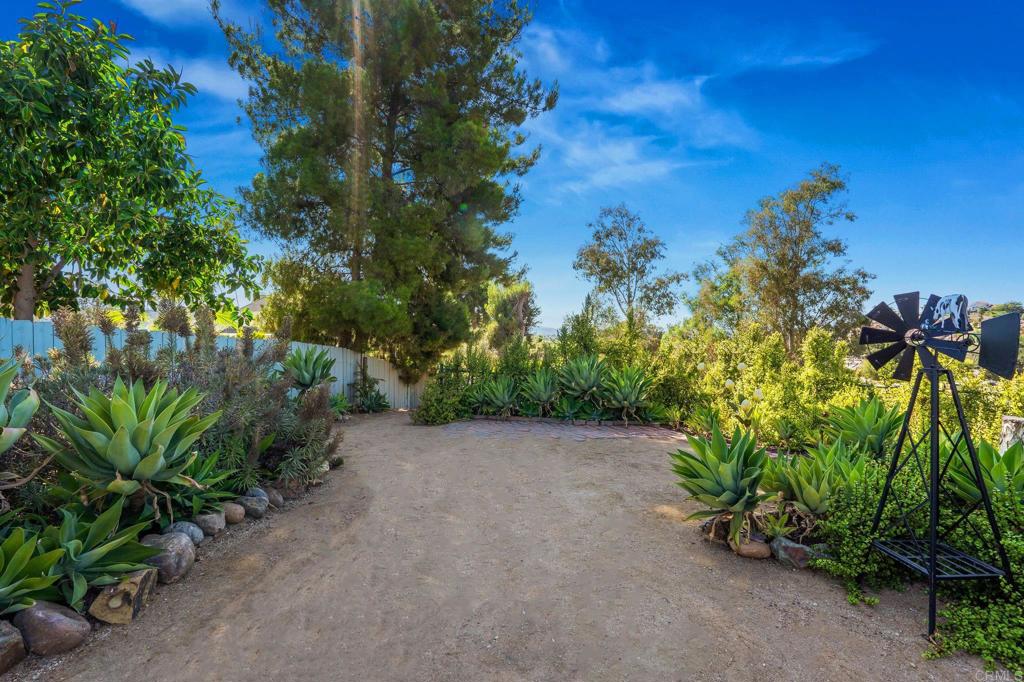 510 Burgasia Path Property Photo 41