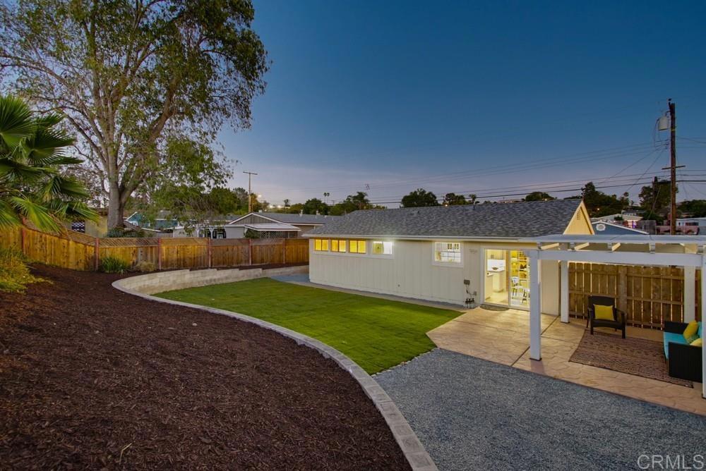6954 Ballinger Property Photo 3