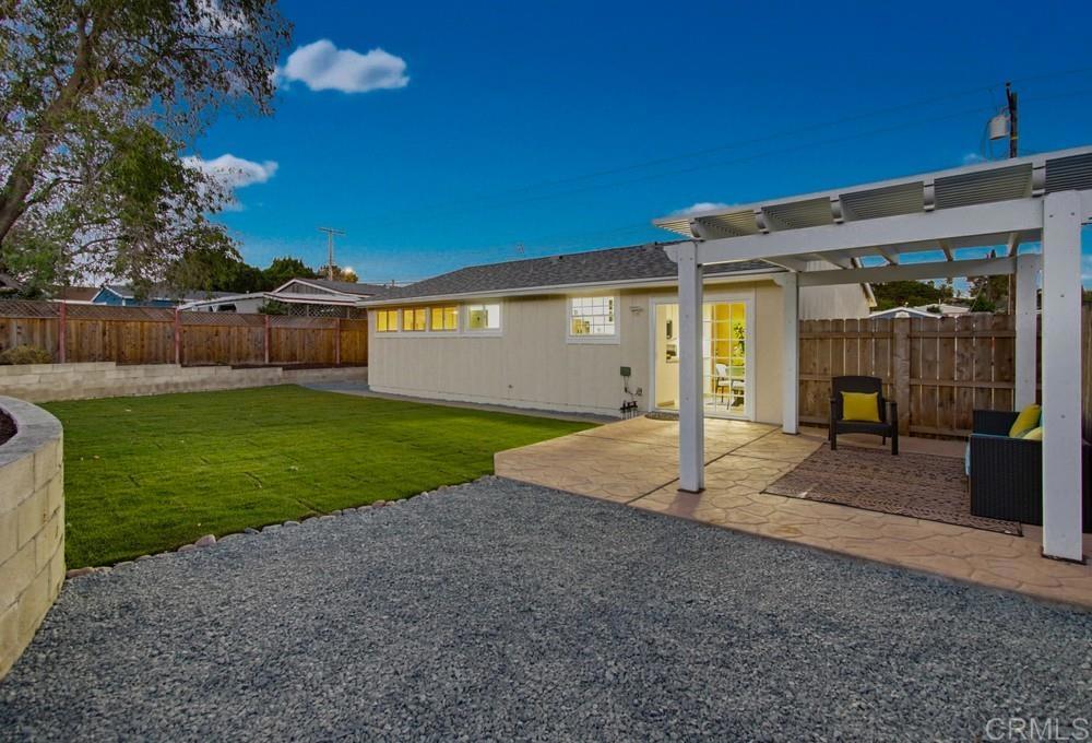 6954 Ballinger Property Photo 4