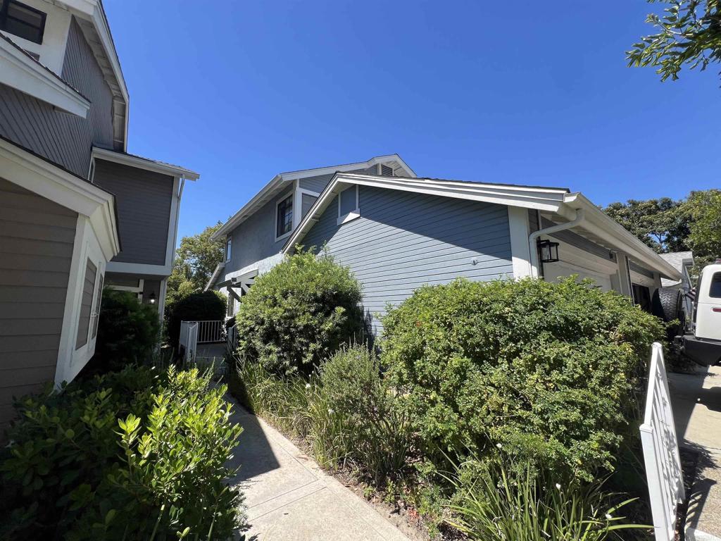 308 Windjammer Cir Property Photo 2