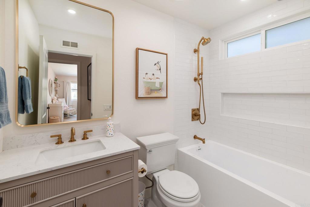 12831 Isocoma Street Property Photo 29