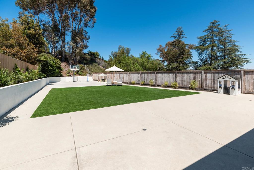 12831 Isocoma Street Property Photo 38
