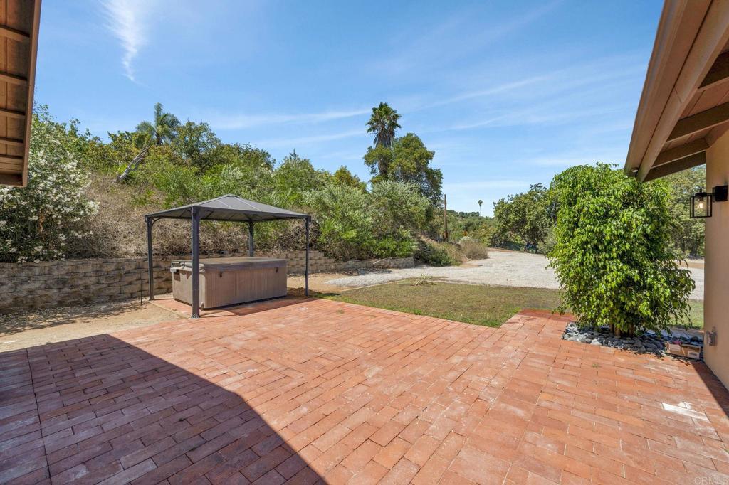 3131 Summit Drive Property Photo 40