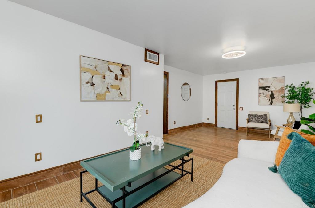 1268 Calle Candelero Property Photo 15