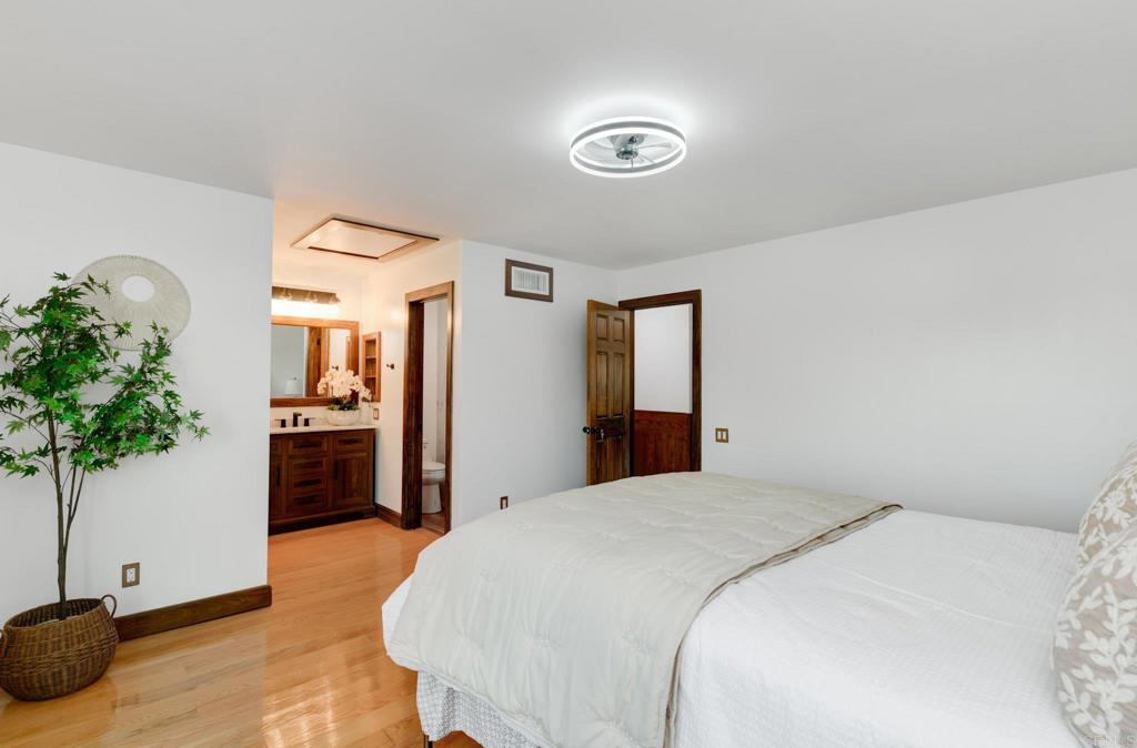 1268 Calle Candelero Property Photo 19