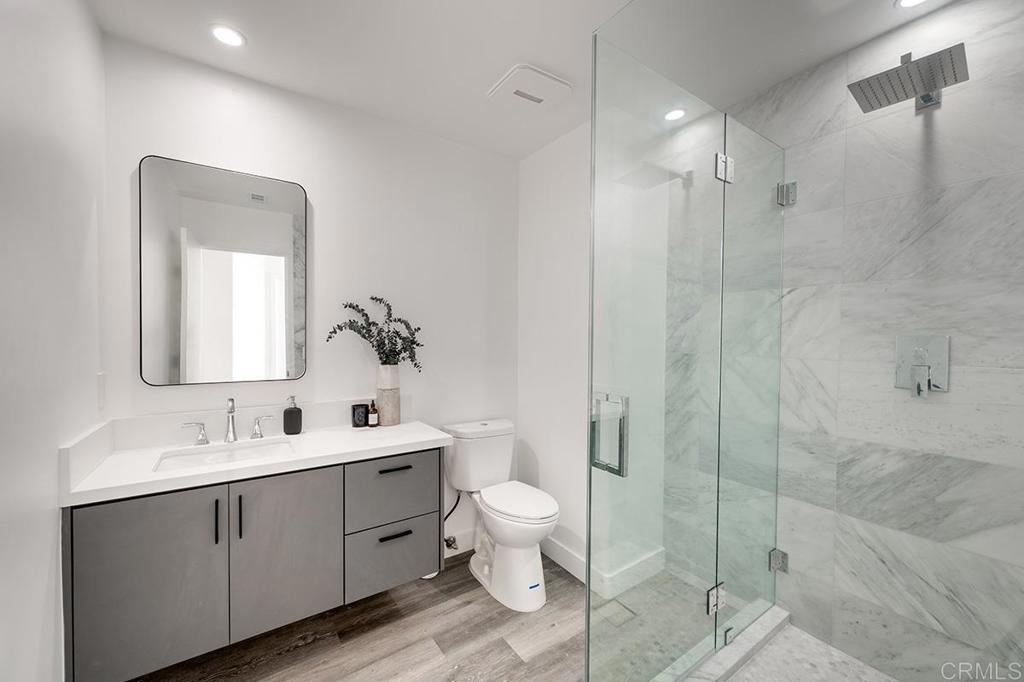 3647 Hazelhurst Place Property Photo 11