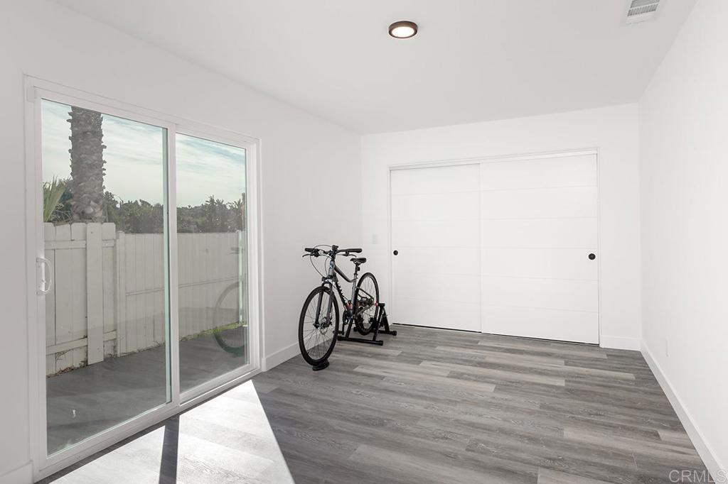 3647 Hazelhurst Place Property Photo 19