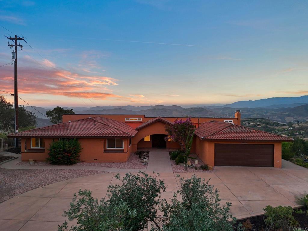 30603 Roadrunner Property Photo 2