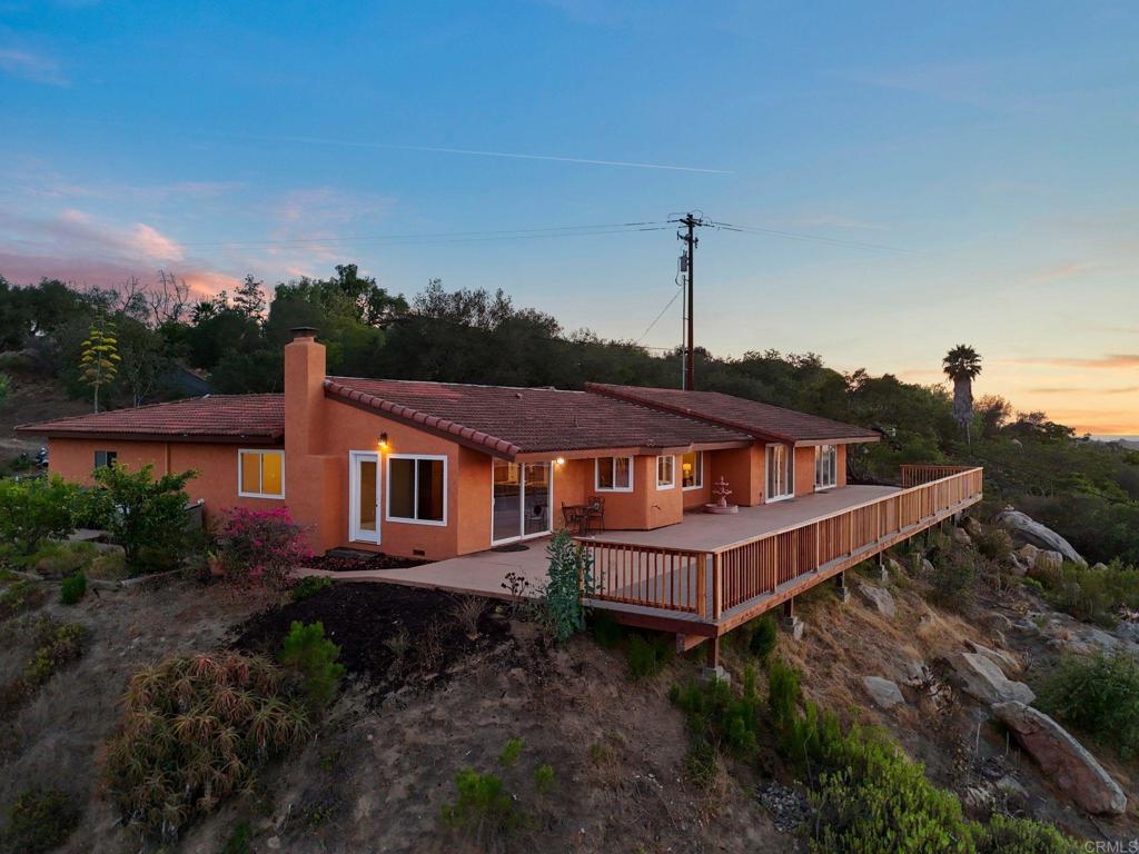 30603 Roadrunner Property Photo 4