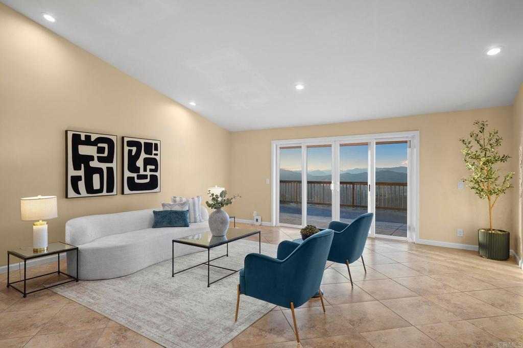 30603 Roadrunner Property Photo 8