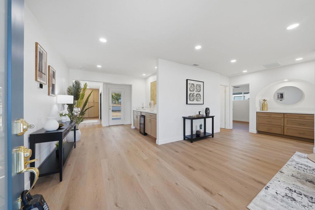 8330 Dallas Street Property Photo 3