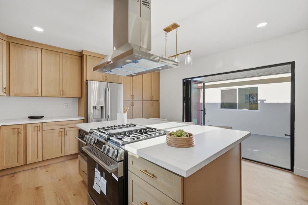 8330 Dallas Street Property Photo 7