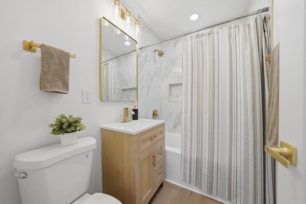 8330 Dallas Street Property Photo 26