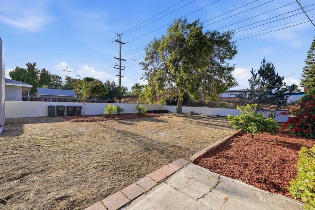 8330 Dallas Street Property Photo 32