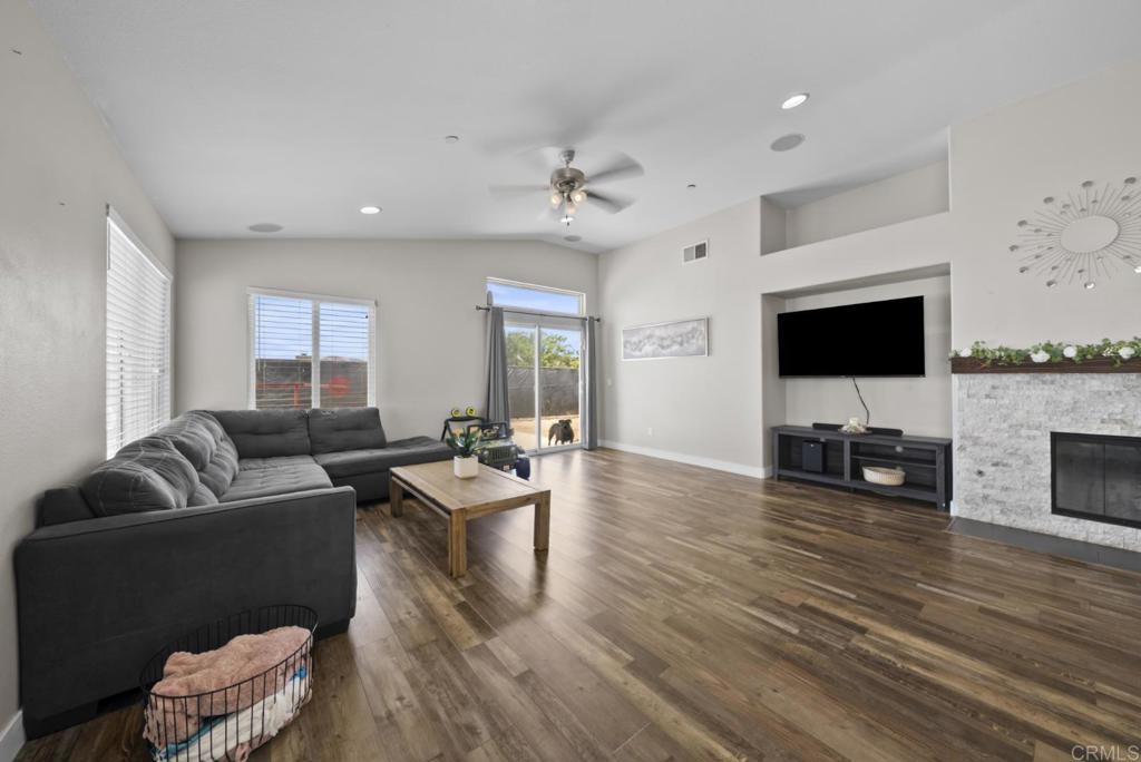 32435 Evening Primrose Trail Property Photo 17