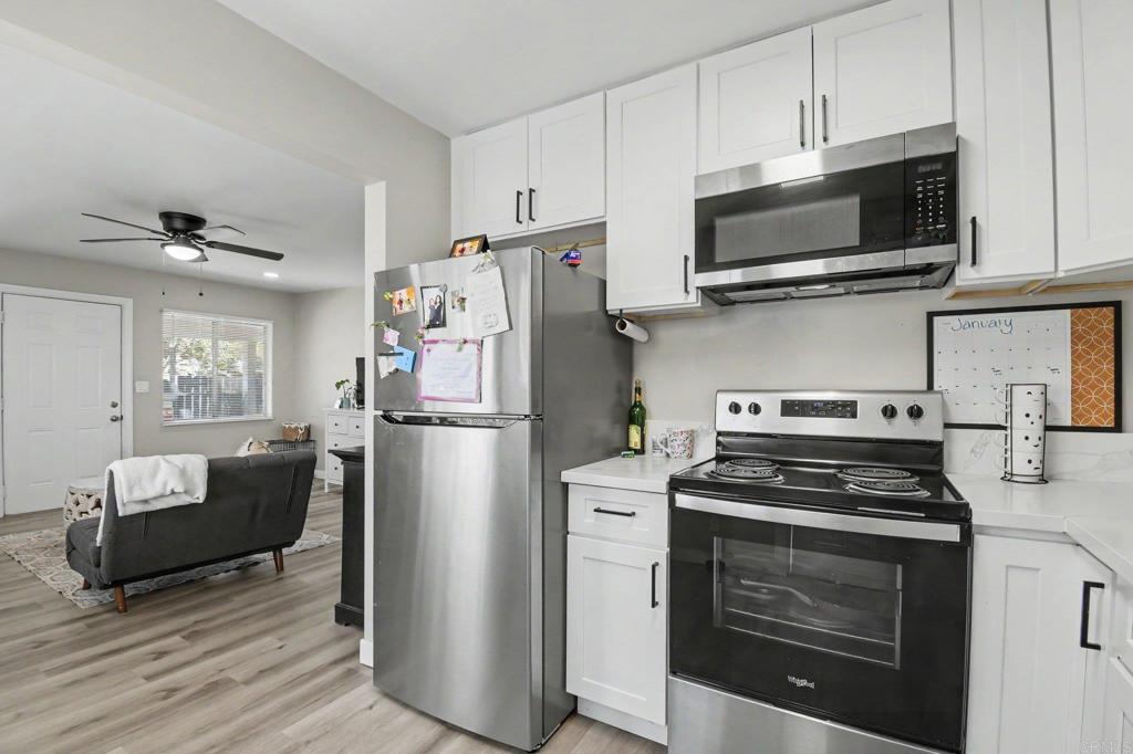 2610 Helix St. Property Photo 5