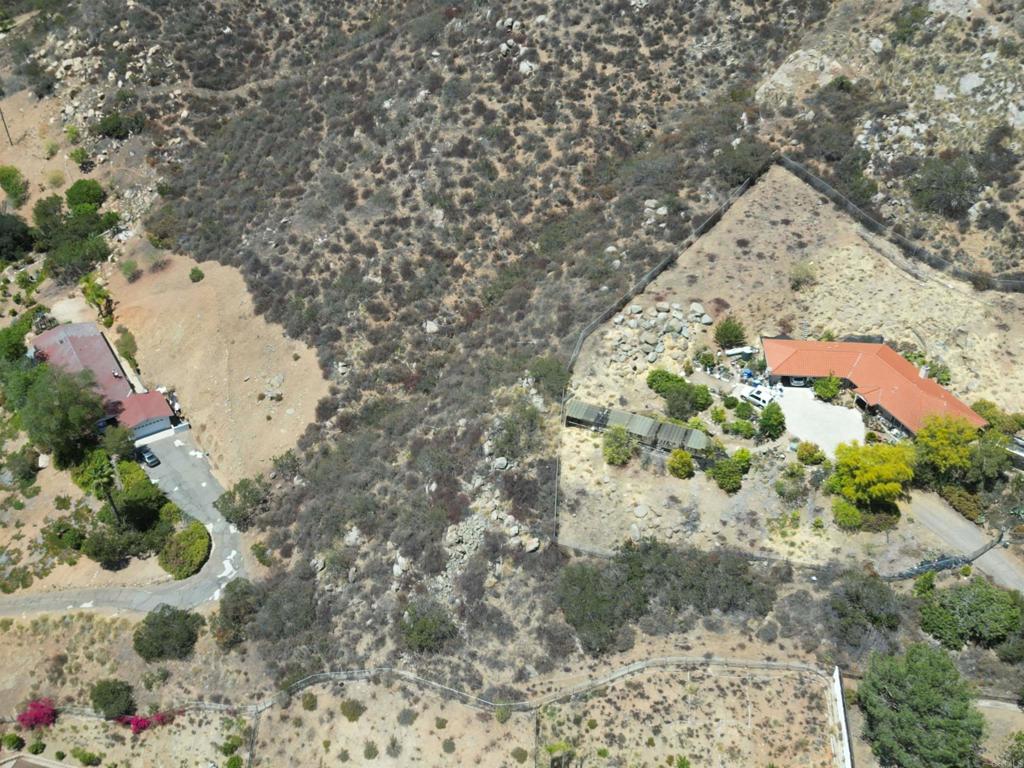 Pebble Canyon Drive Property Photo 5