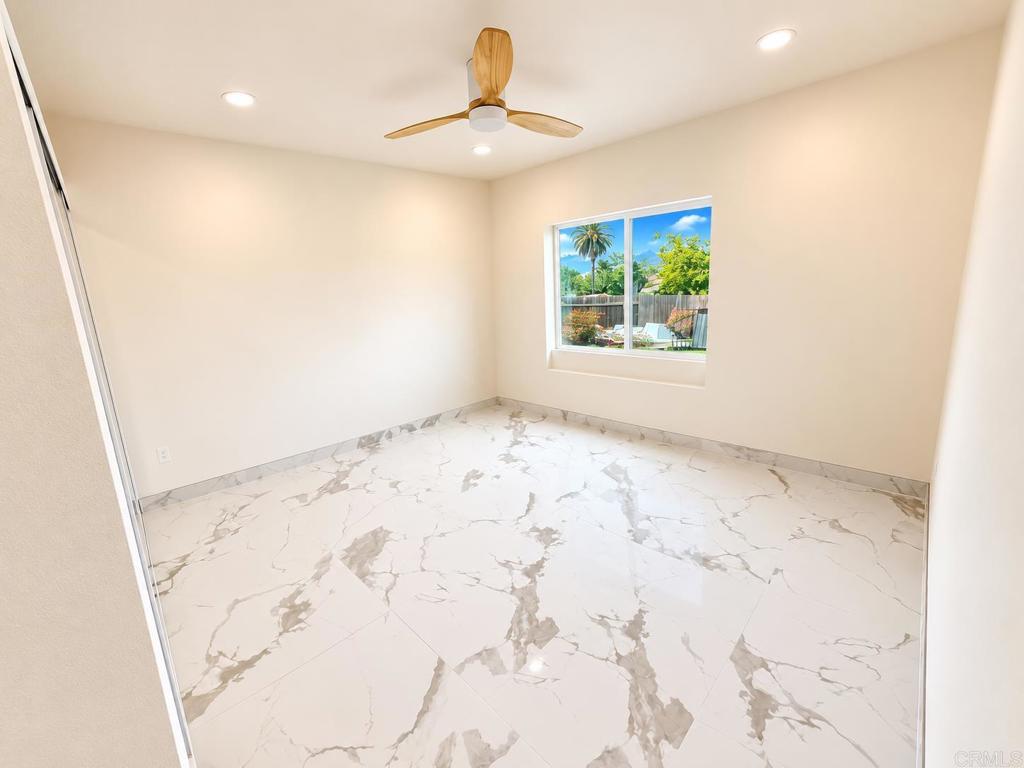 8327 Winter Gardens Property Photo 5